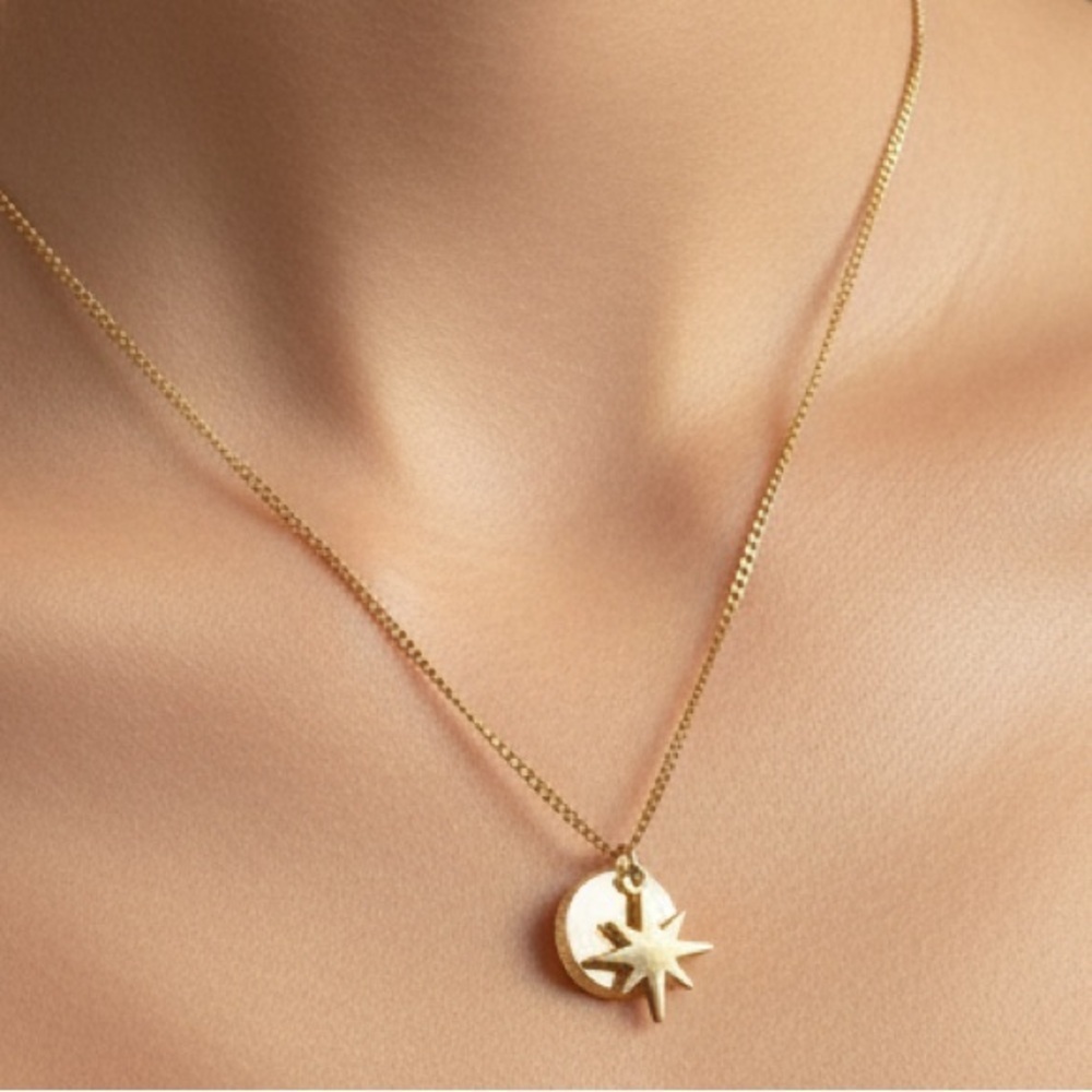 NWT Gold Star and Moon Pendant Necklace Protection Energy